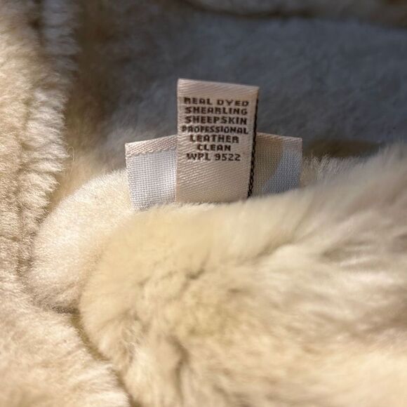 UGG Shearling Bucket Hat One Size - Picture 6 of 9